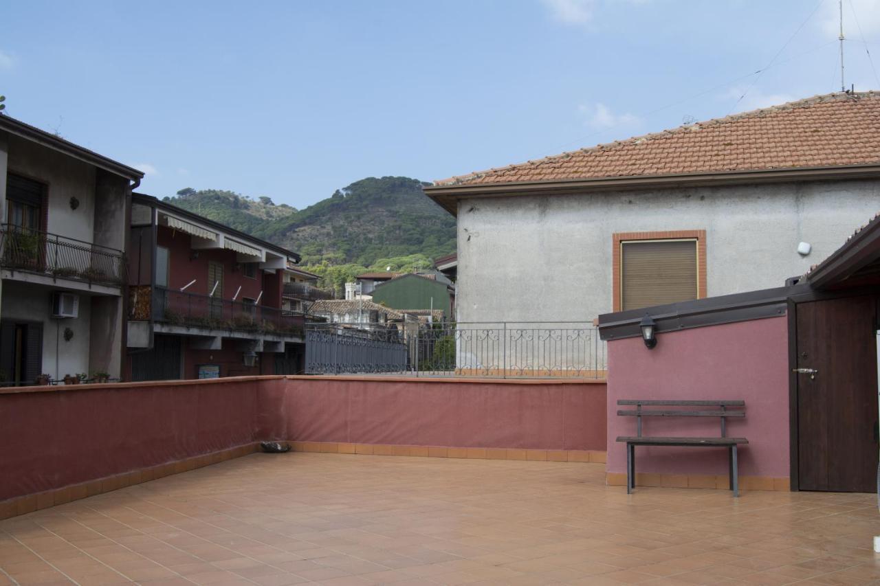 Casa Vacanze Mongibello Ніколозі Екстер'єр фото